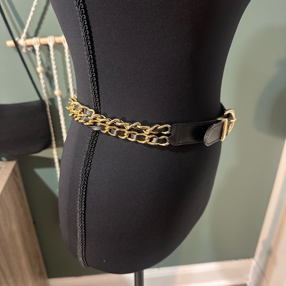 St. Michael Vintage Black Leather Belt with Gold Buckle and Chain - Picture 4 of 6